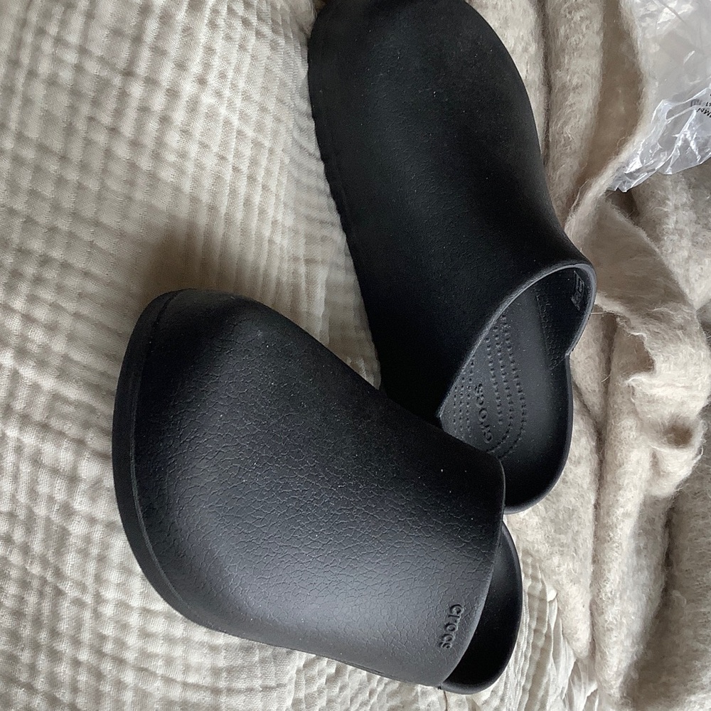 Crocs mules NEW